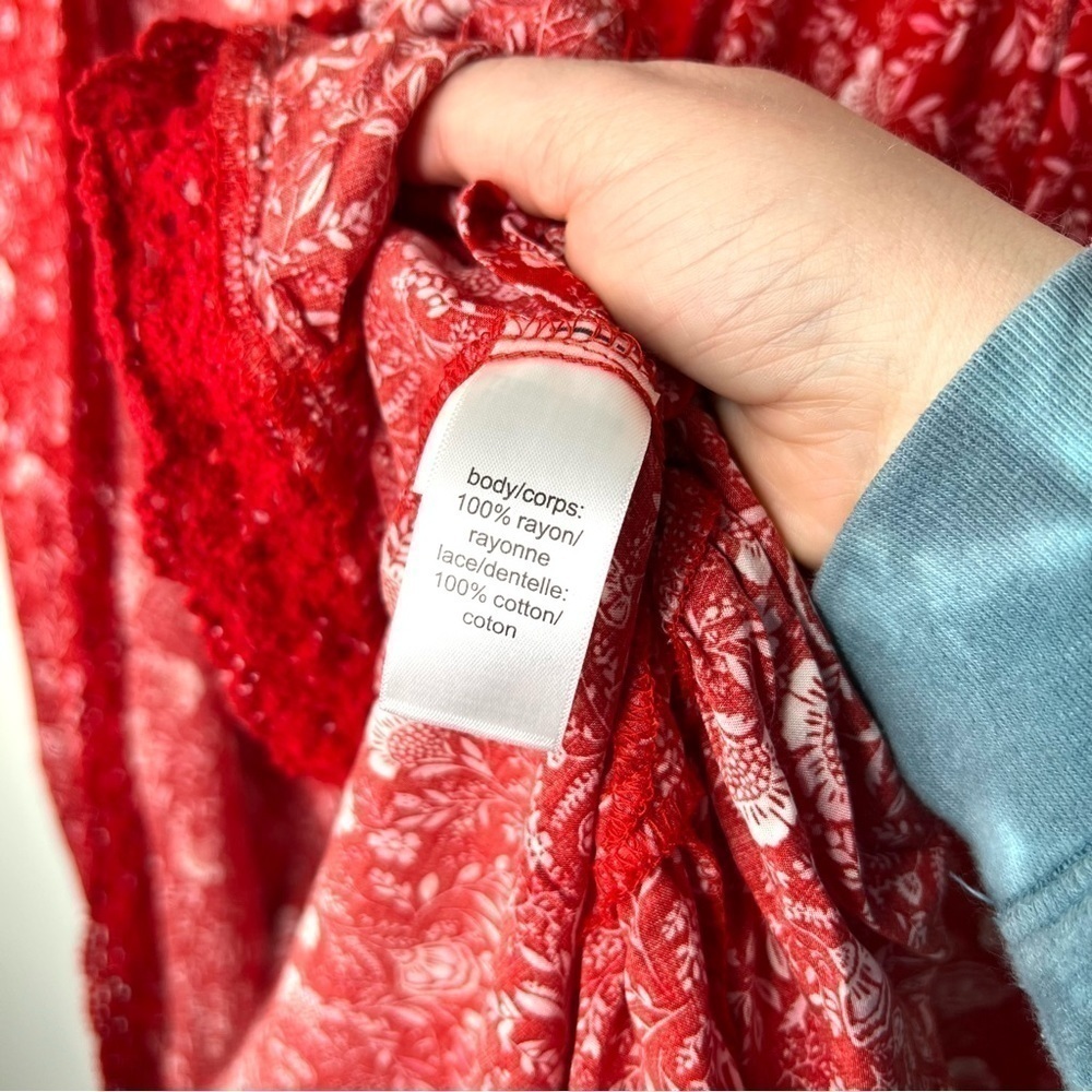 Maurices Red Floral Crochet Trim Open Front Peplum Hem Kimono Size Large - Picture 12 of 16